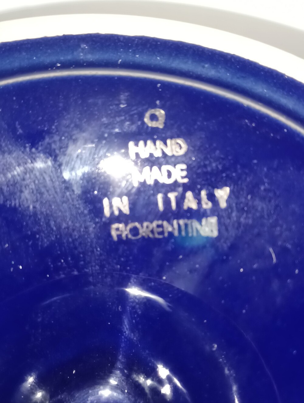 Vintage Hand Made Florentine Italy Blue Classical Vase with White Cameo Motif - Picture 6 of 16
